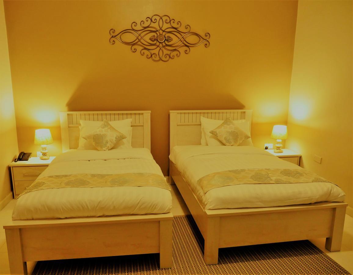Ivory Castle Limited Hotel Kampala Exterior foto