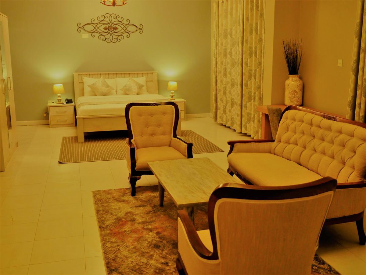 Ivory Castle Limited Hotel Kampala Exterior foto